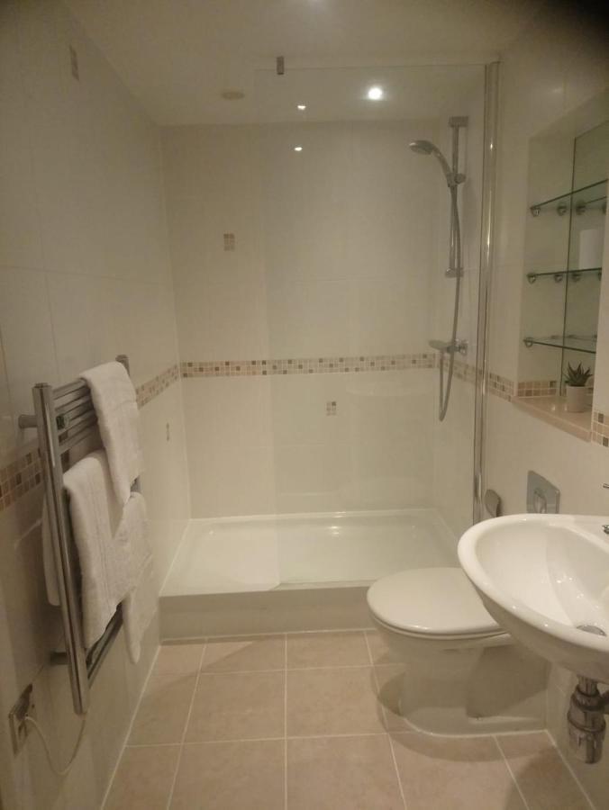 1 Bedroom Flat In Sheffield City Centre-Sleeps 4 Exterior foto