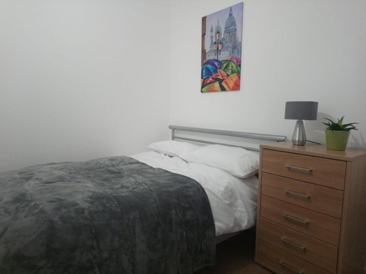 1 Bedroom Flat In Sheffield City Centre-Sleeps 4 Exterior foto