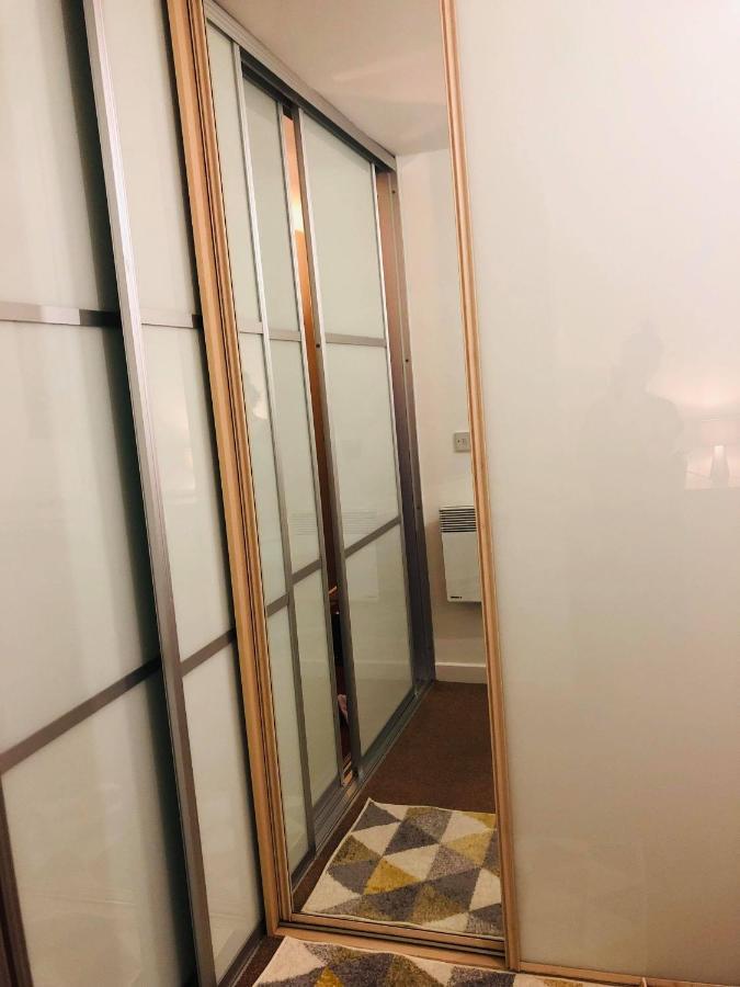 1 Bedroom Flat In Sheffield City Centre-Sleeps 4 Exterior foto